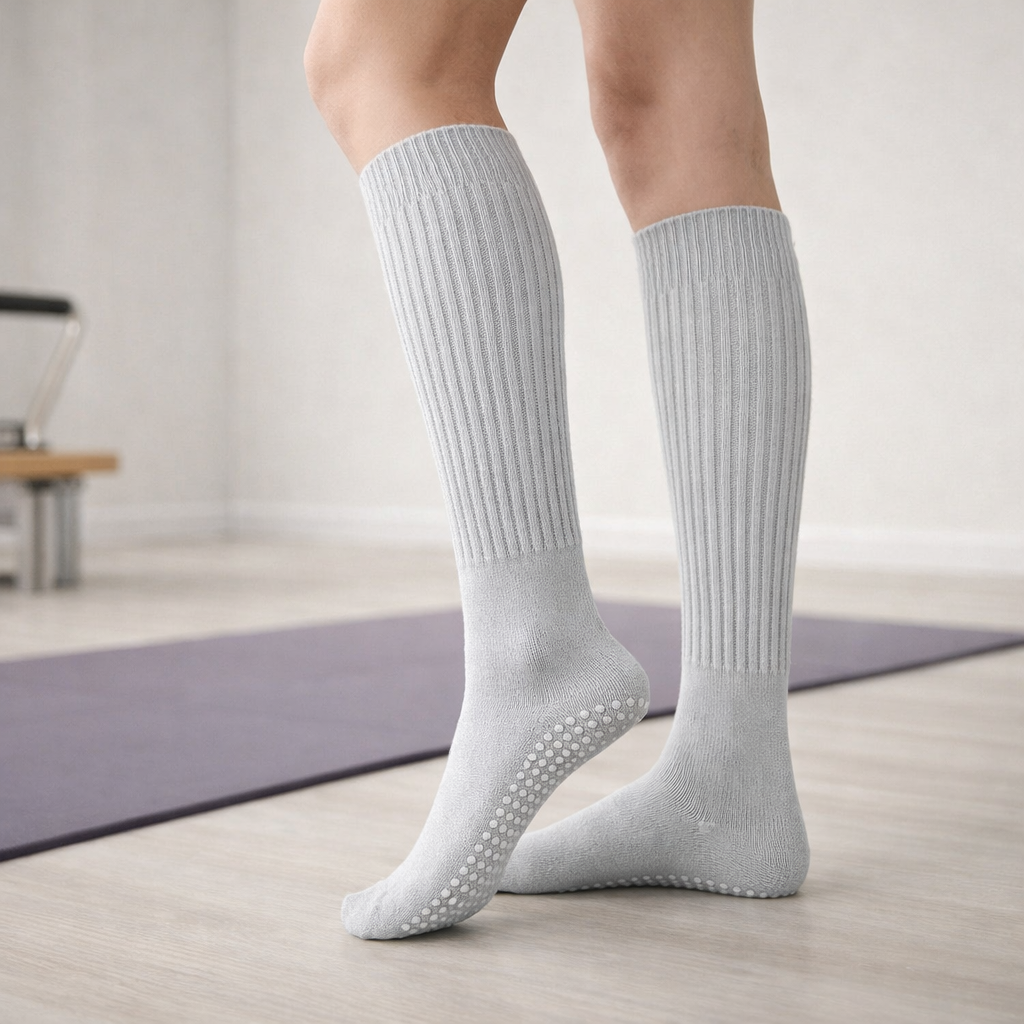 Women’s Knee-High Pilates Socks with Non-Slip Grip